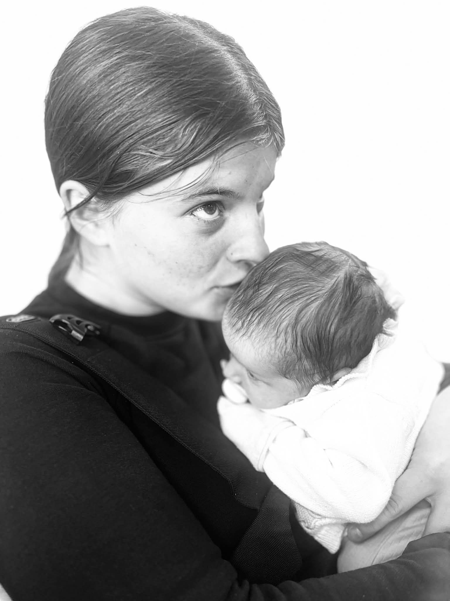 Kelsie and her young daughter stranded at the hospital at 2am